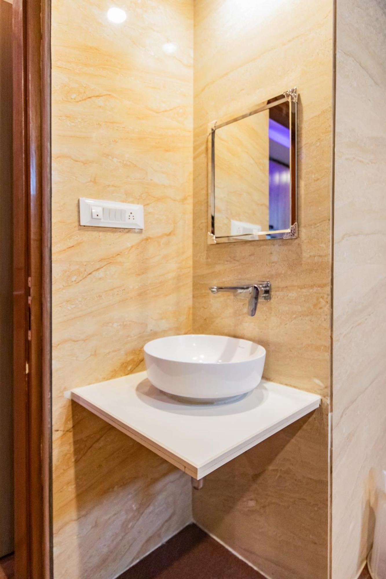 Foxoso Fiori Hotel Jaipur Luaran gambar