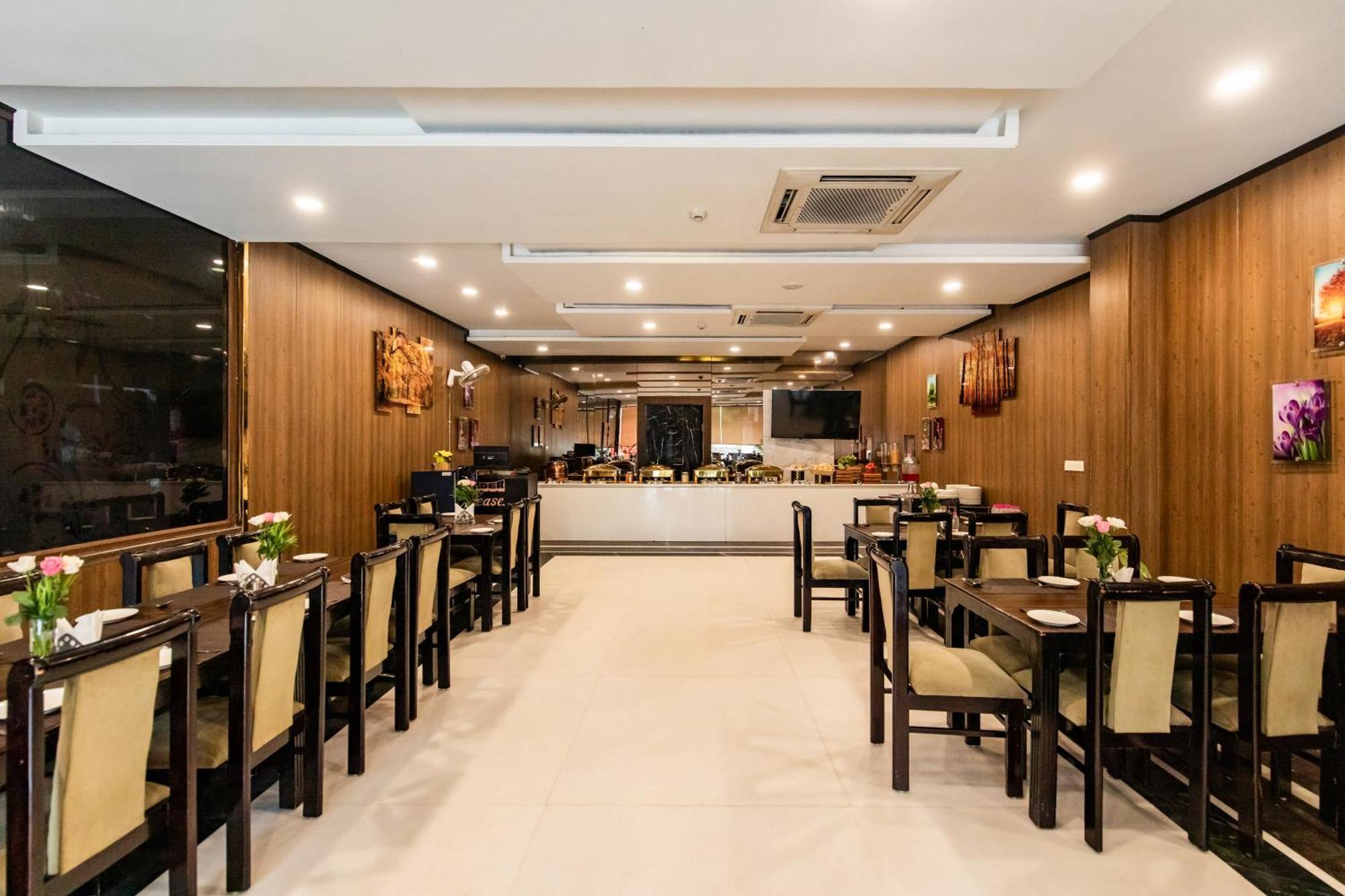 Foxoso Fiori Hotel Jaipur Luaran gambar